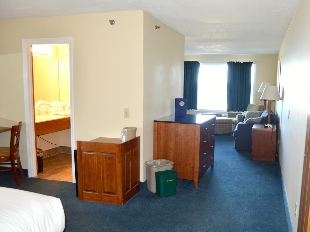 Hampton House Hotel מראה חיצוני תמונה